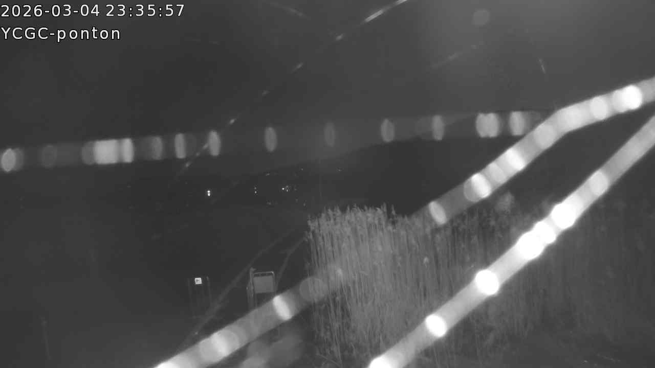 Vue Ponton du YCGC sur le lac de Paladru