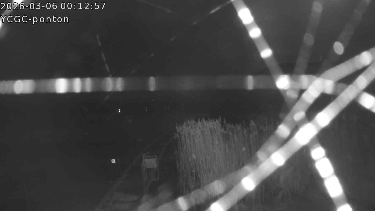 Vue Ponton du YCGC sur le lac de Paladru